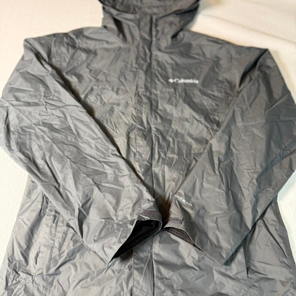 Columbia‎ Omni-Tech Rain Jacket Gray Size M Waterproof Hooded Windbreaker